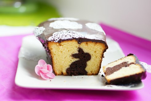 Πασχαλινό κέικ με κρυμμένο σχέδιο